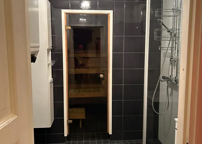 Maaseutumajoitus, Kukkasaari *